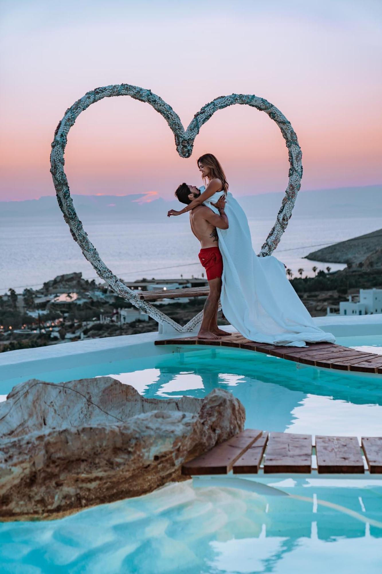 Agalia Luxury Suites Koumpara Εξωτερικό φωτογραφία